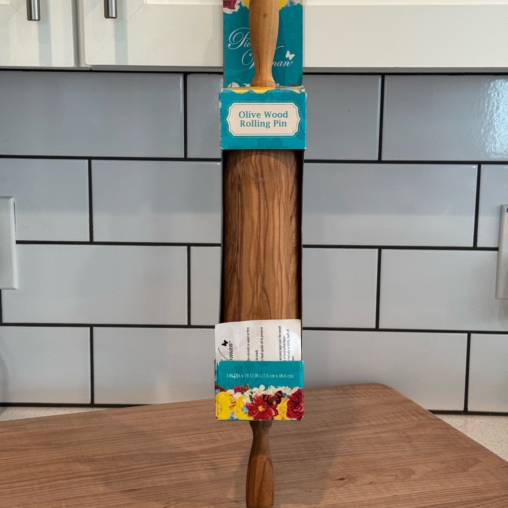NIB- The Pioneer Woman Olive Wood Rolling Pin